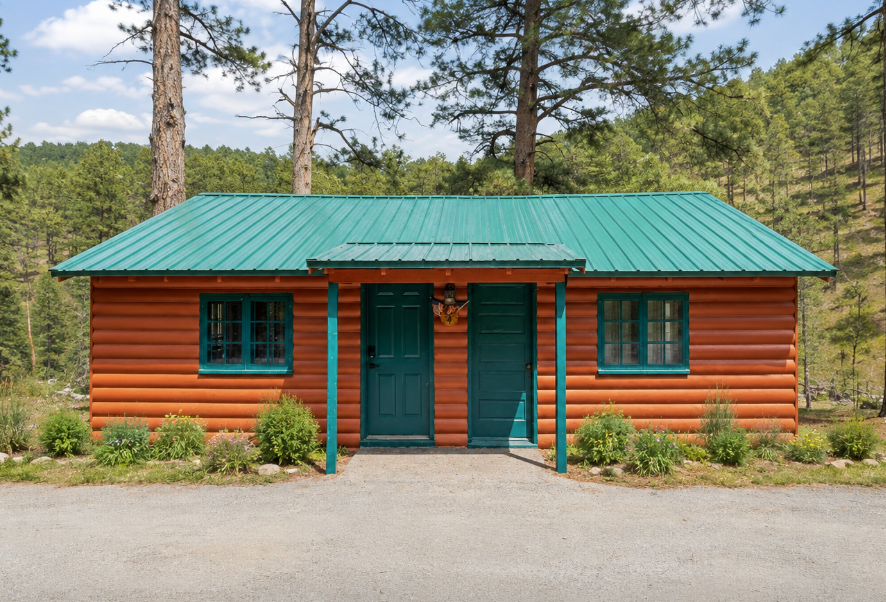 Cabin 4 at Ponderosa Pines Inn and Cabins